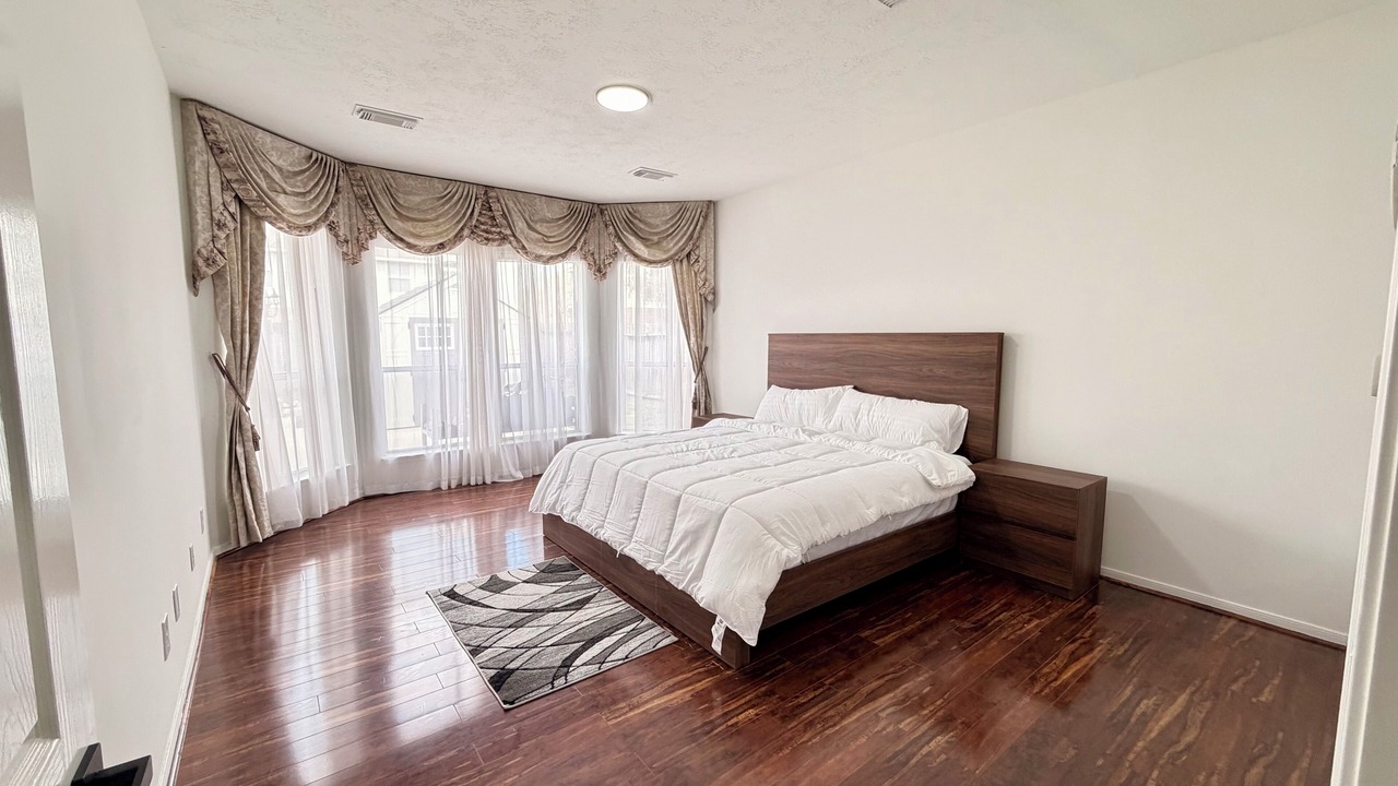 Photo of Bedroom in Tomball