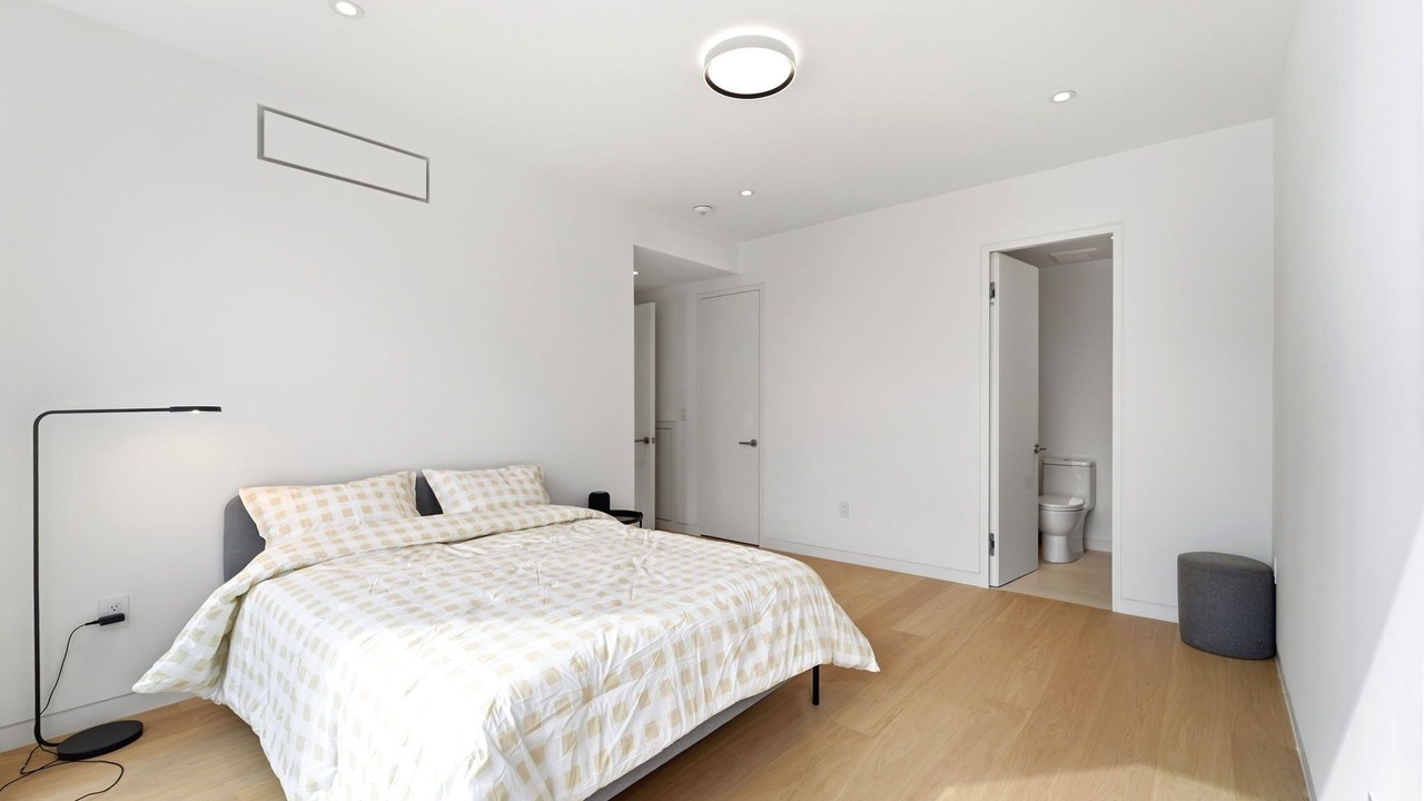 Photo of Bedroom in Forest Hill South