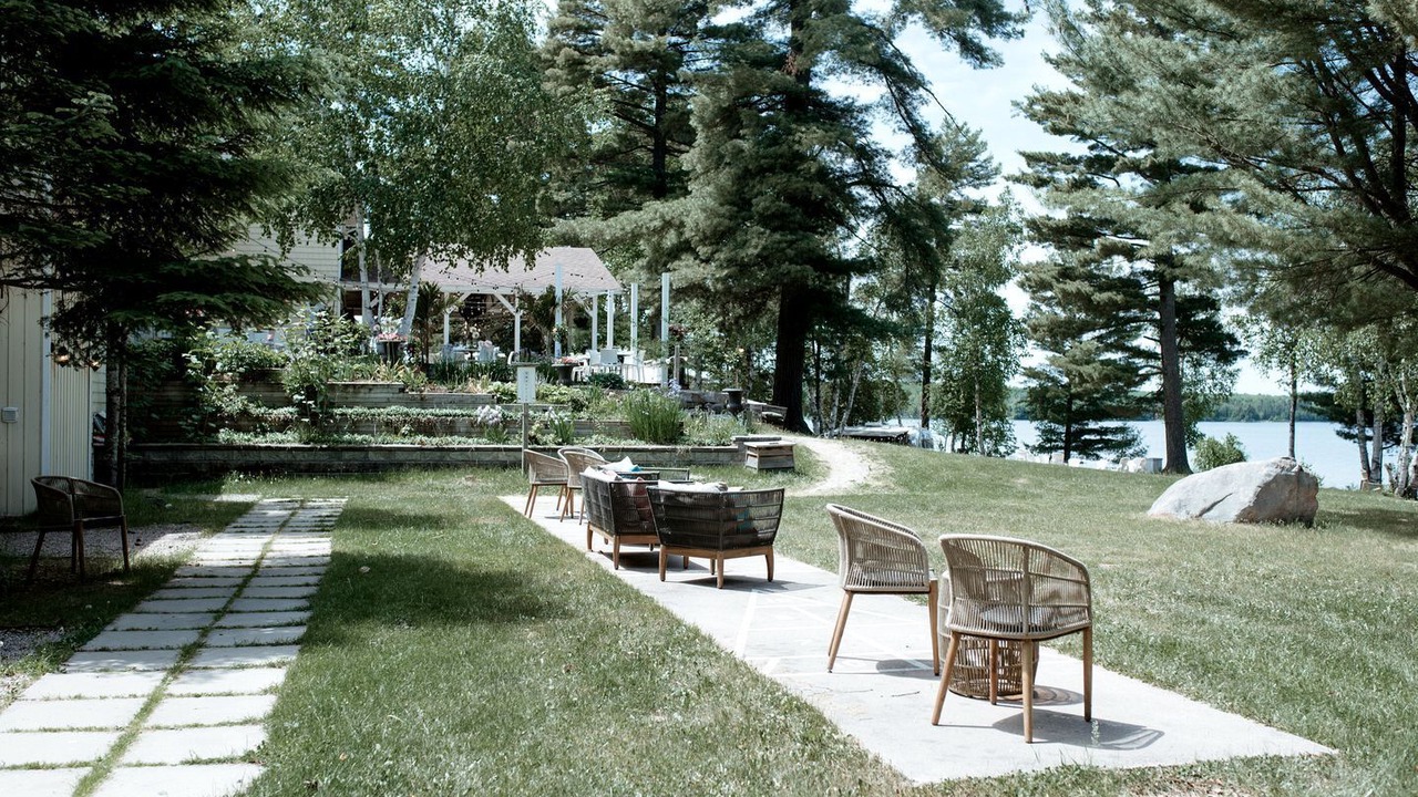 Photo of Outdoor in Strong