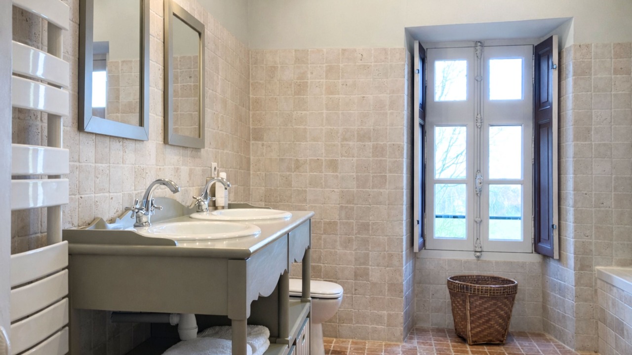 Photo of Bathroom in Combrand