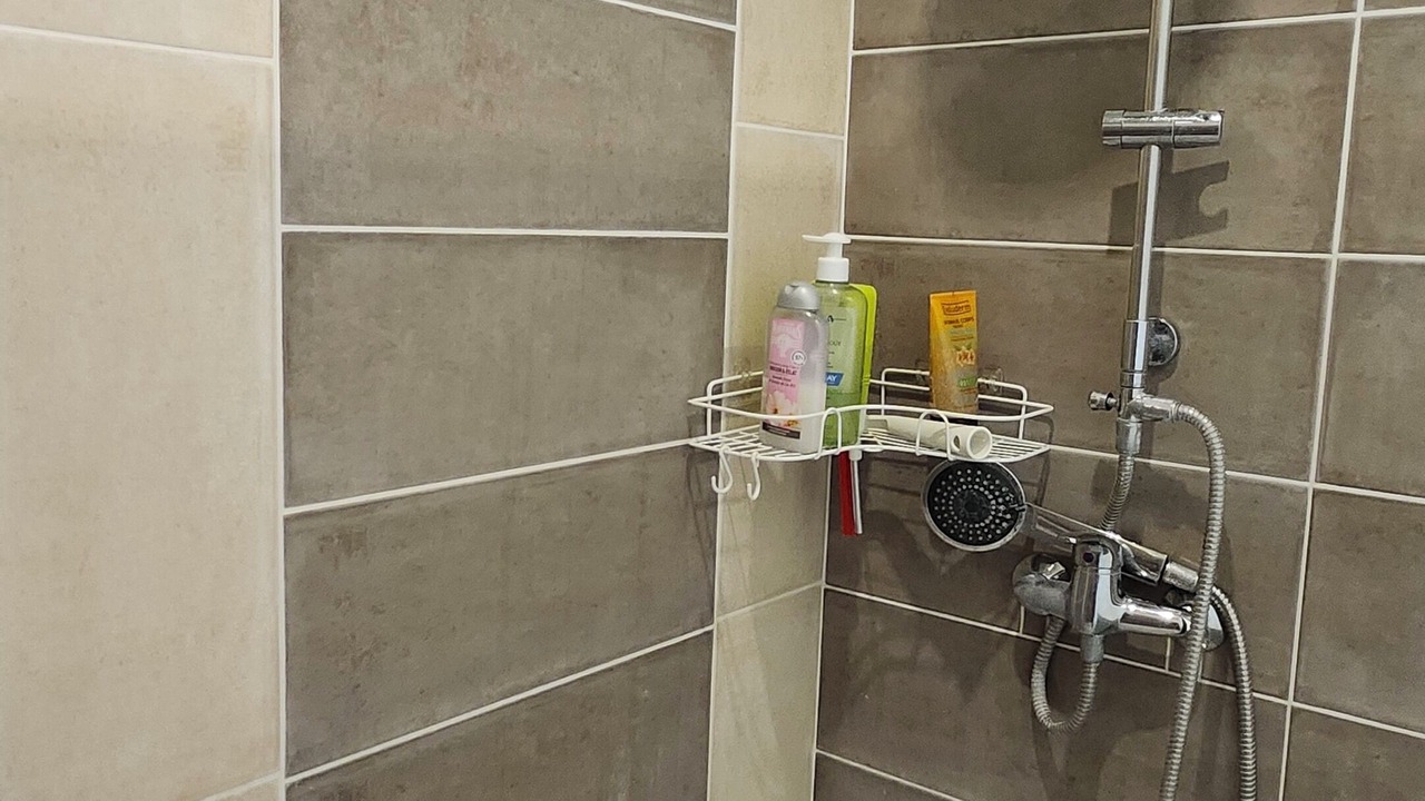 Photo of Bathroom in Tour-de-Faure
