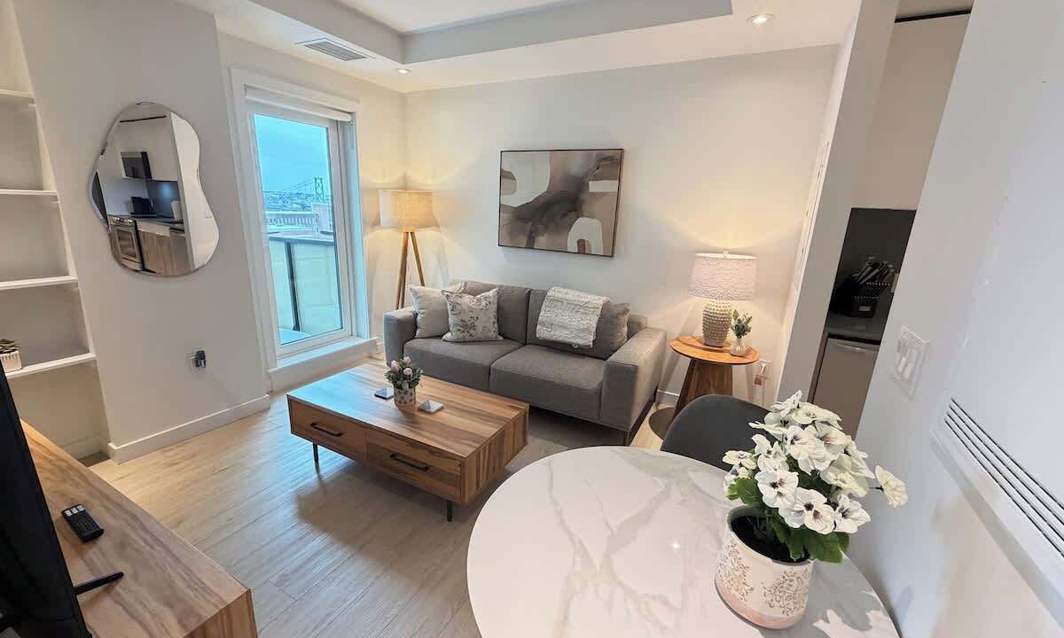Photo of Livingroom in North End
