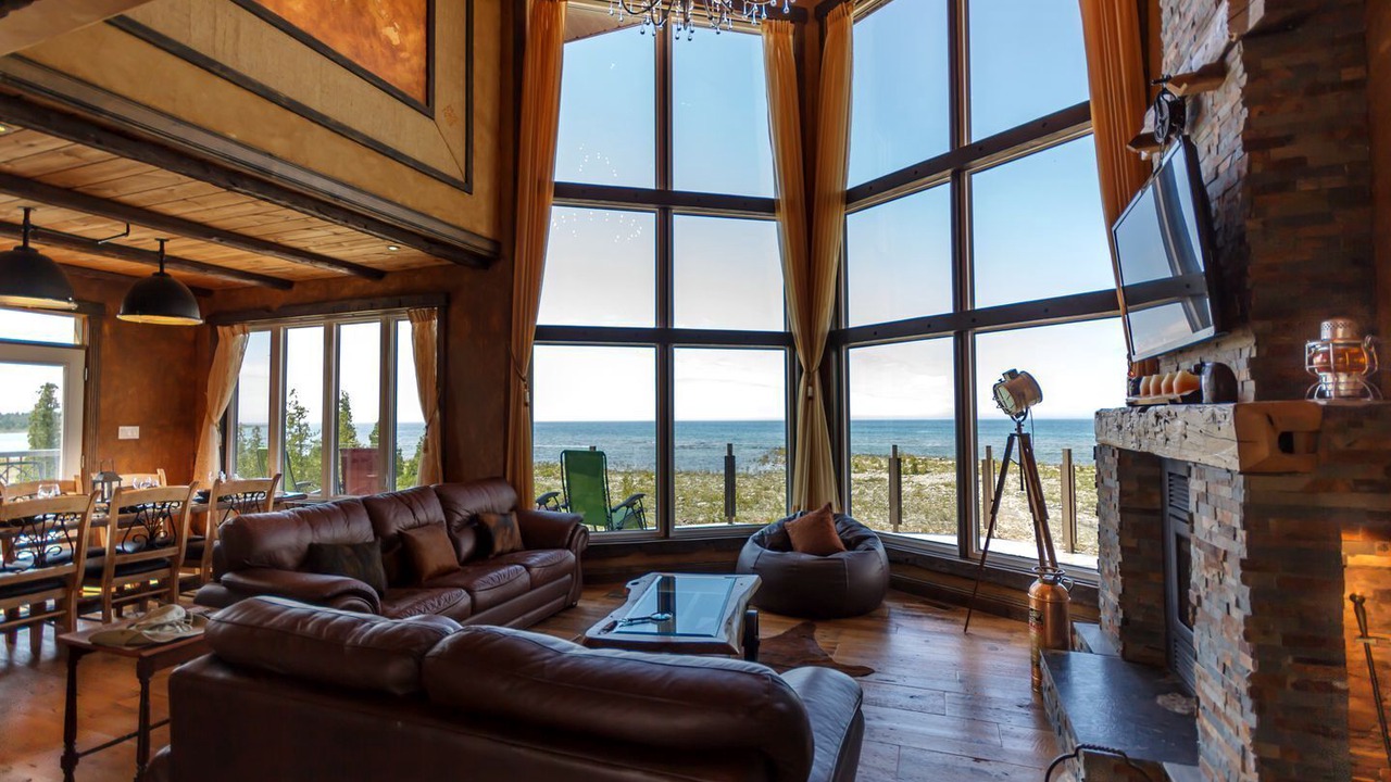 Photo of Livingroom in Northern Bruce Peninsula