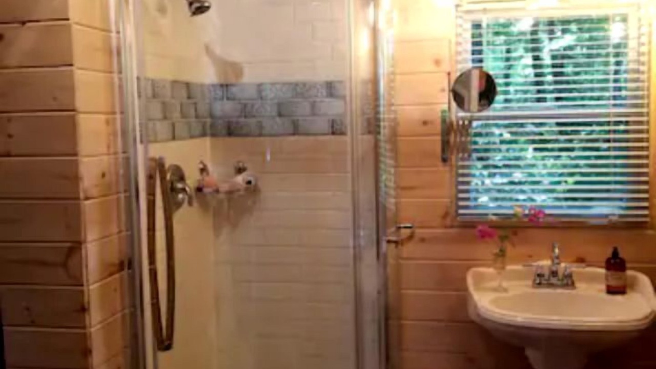 Photo of Bathroom in McKellar