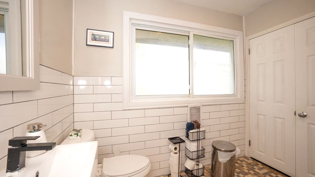 Photo of Bathroom in Gravenhurst