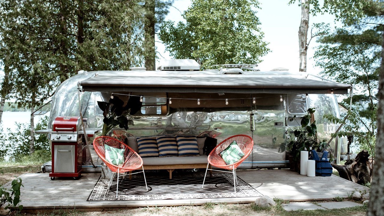 Photo of Outdoor in Strong