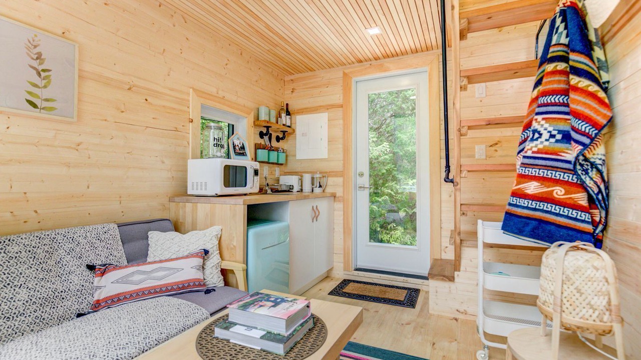 Photo of Livingroom in Acton