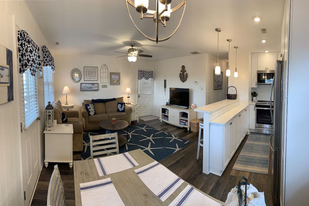 Photo of Livingroom in South End