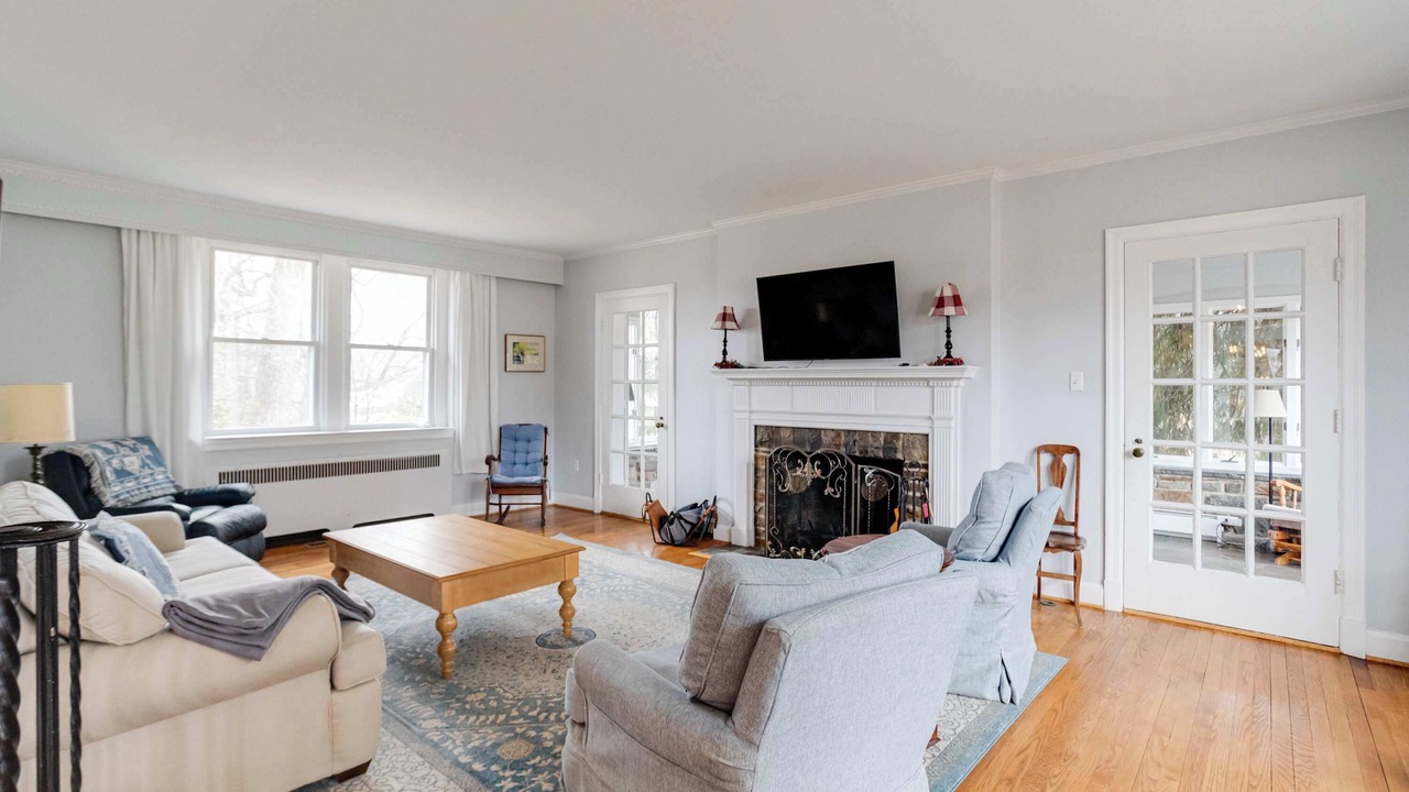 Photo of Livingroom in Randallstown