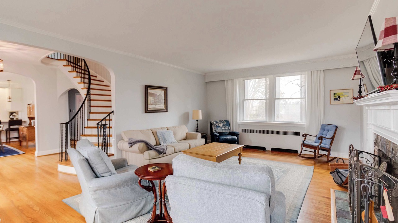 Photo of Livingroom in Randallstown