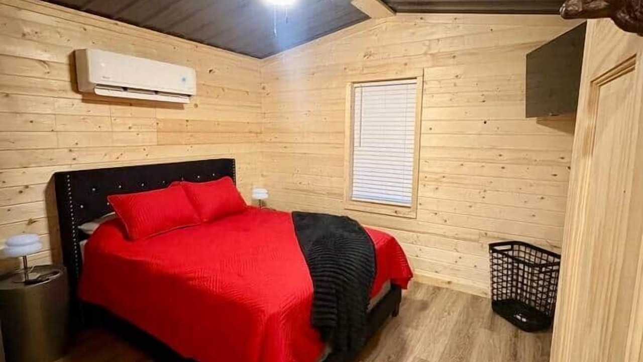 Photo of Bedroom in Greeley County