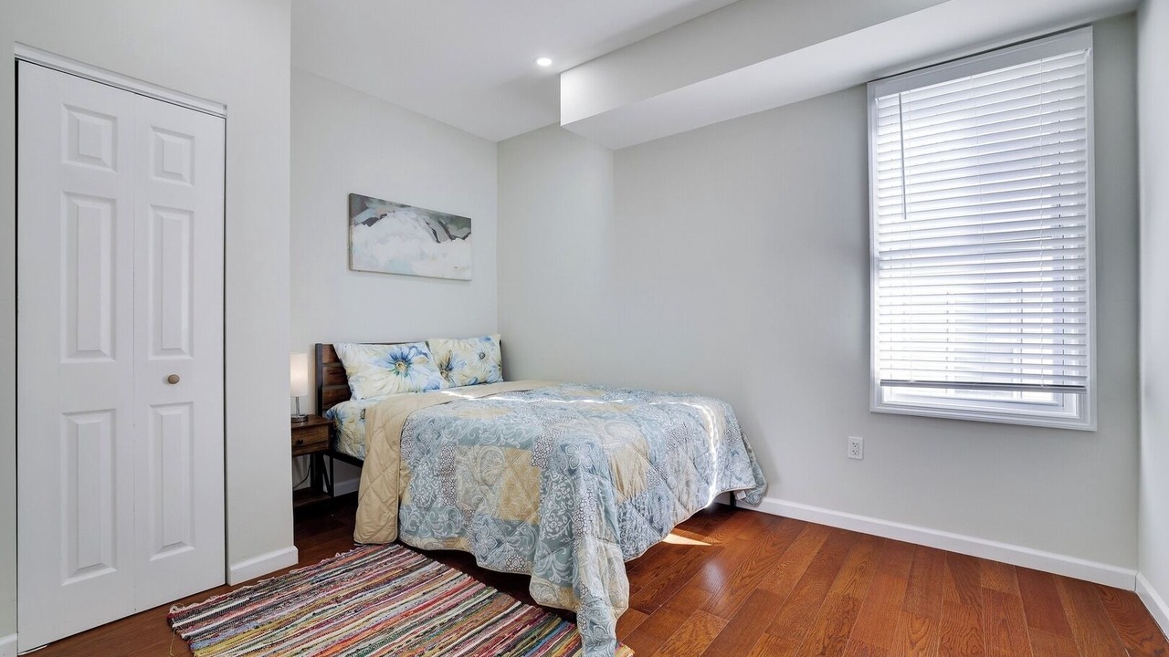 Photo of Bedroom in Weequahic