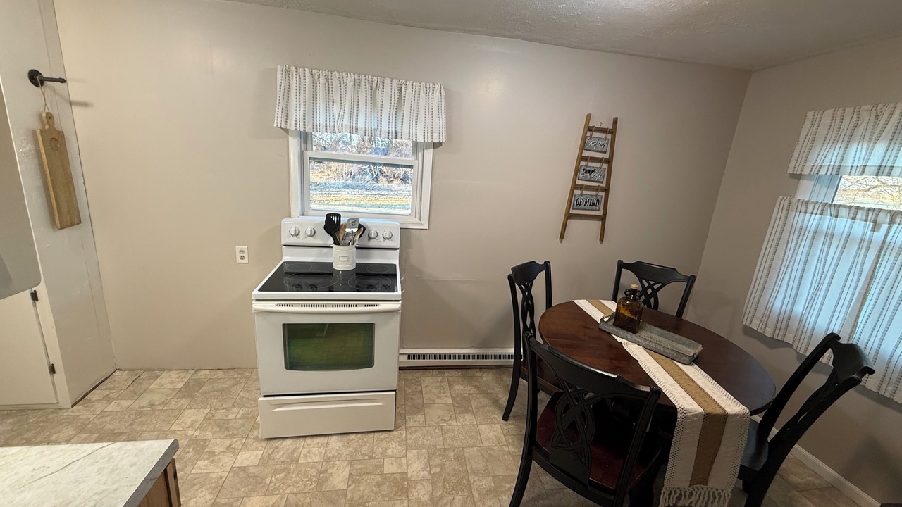 Photo of Kitchen in Gibbon