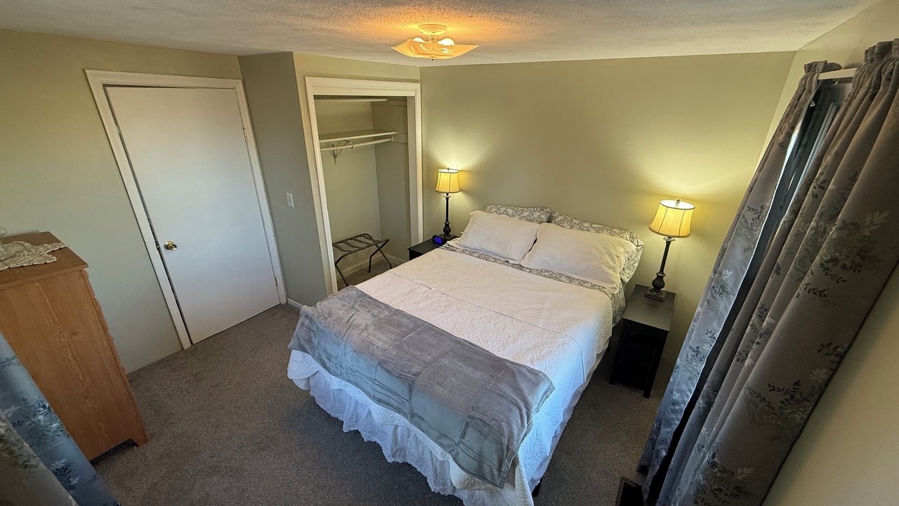 Photo of Bedroom in Gibbon