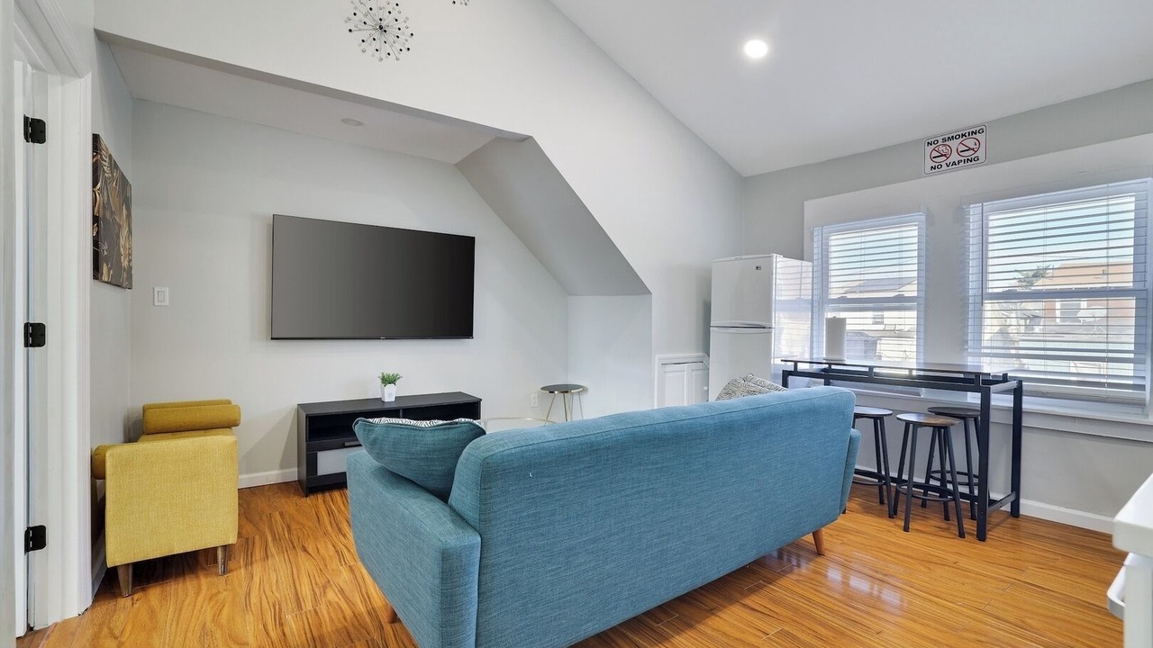 Photo of Livingroom in Weequahic