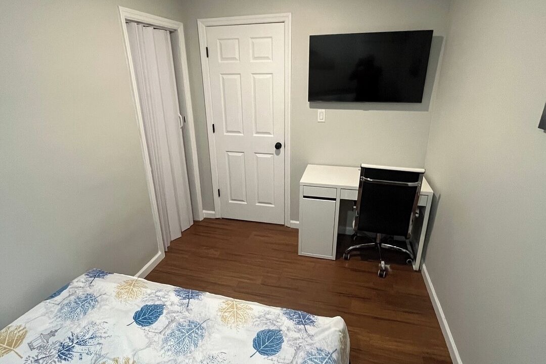 Photo of Bedroom in Weequahic