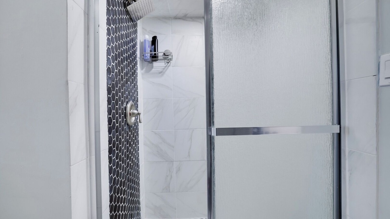Photo of Bathroom in Weequahic