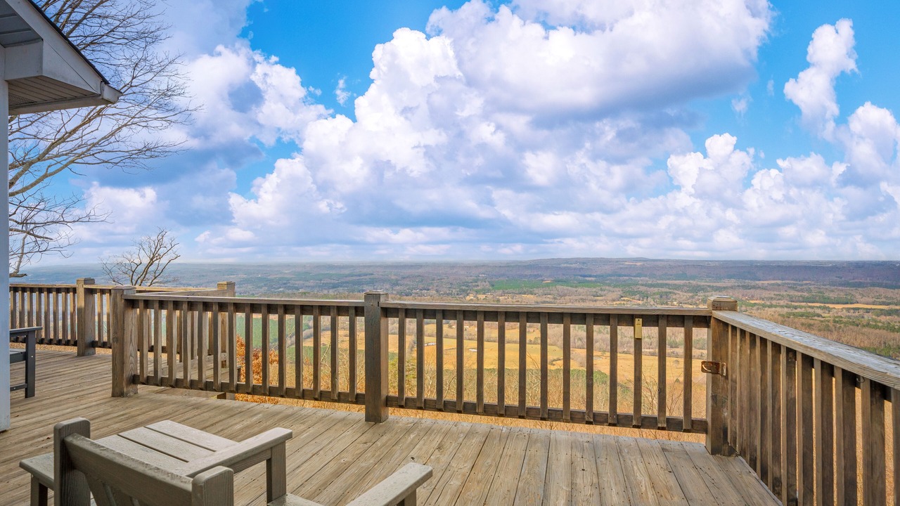 Photo of Patio Balcony in Valley Head