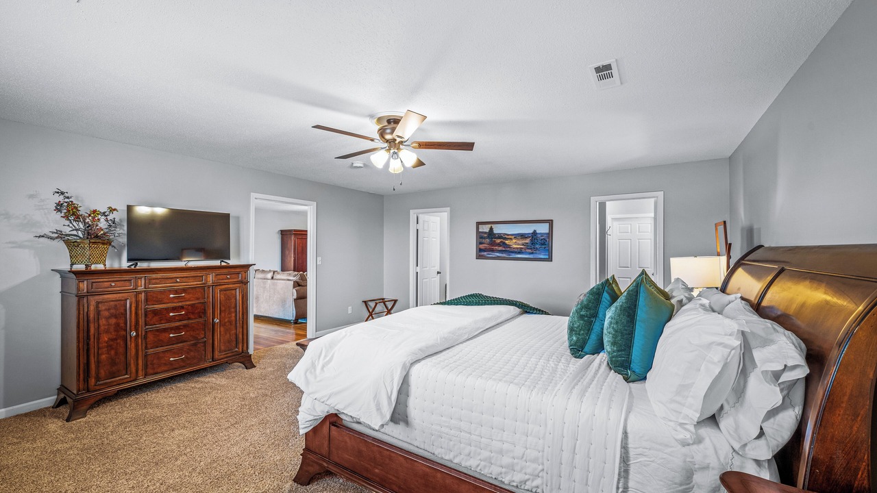 Photo of Bedroom in Valley Head