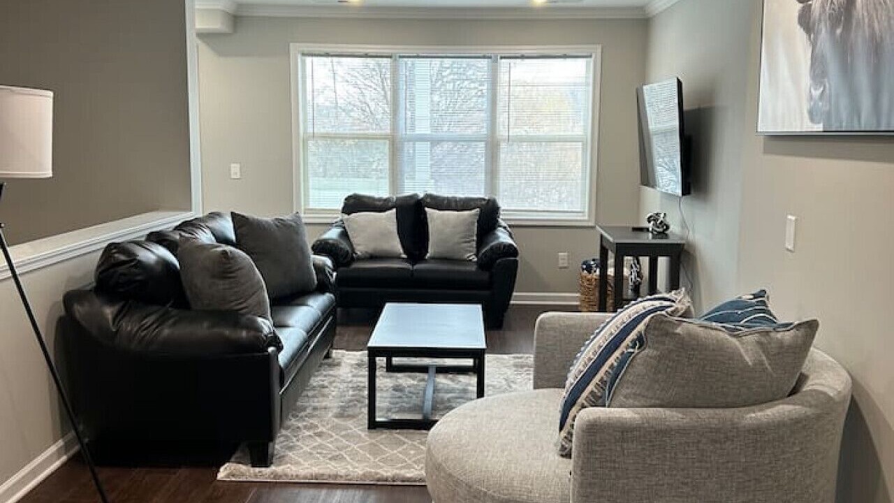 Photo of Livingroom in Amherst