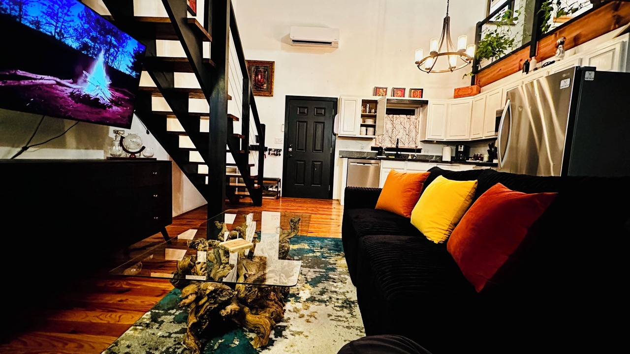 Photo of Livingroom in Sylvan Shores