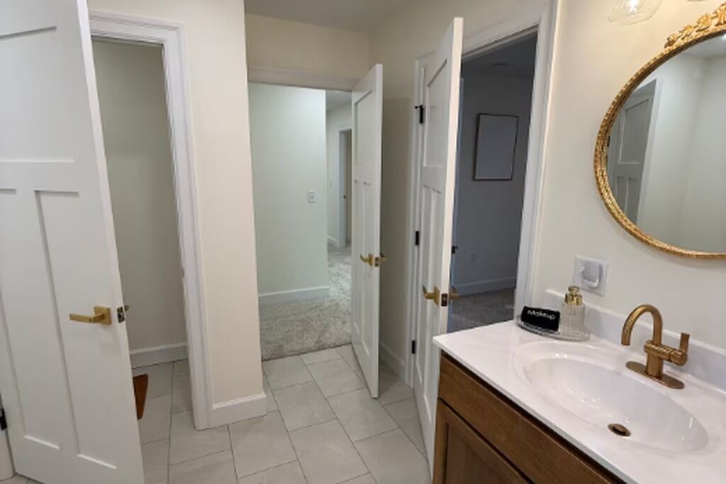 Photo of Bathroom in Mount Aetna