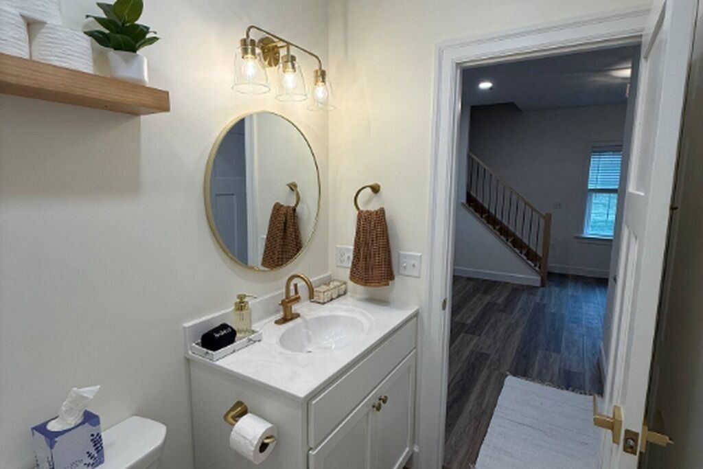 Photo of Bathroom in Mount Aetna
