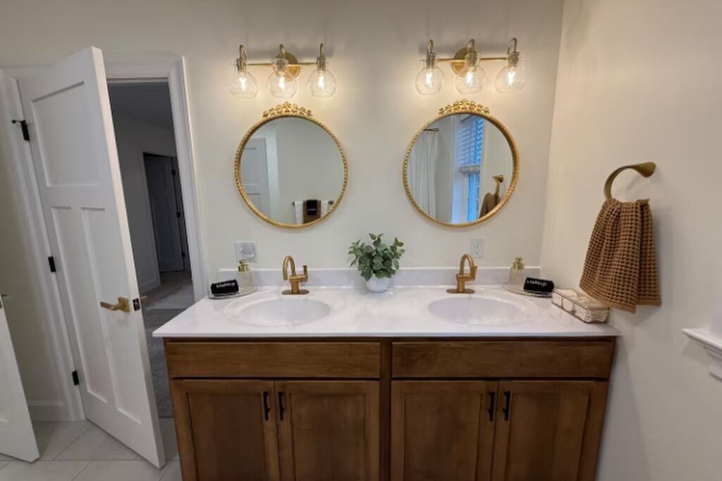 Photo of Bathroom in Mount Aetna