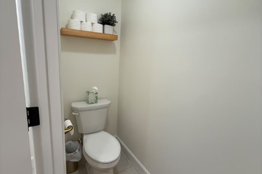 Photo of Bathroom in Mount Aetna
