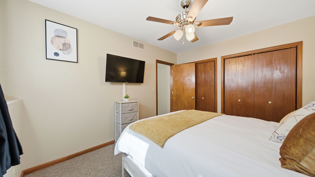 Photo of Bedroom in Aurora