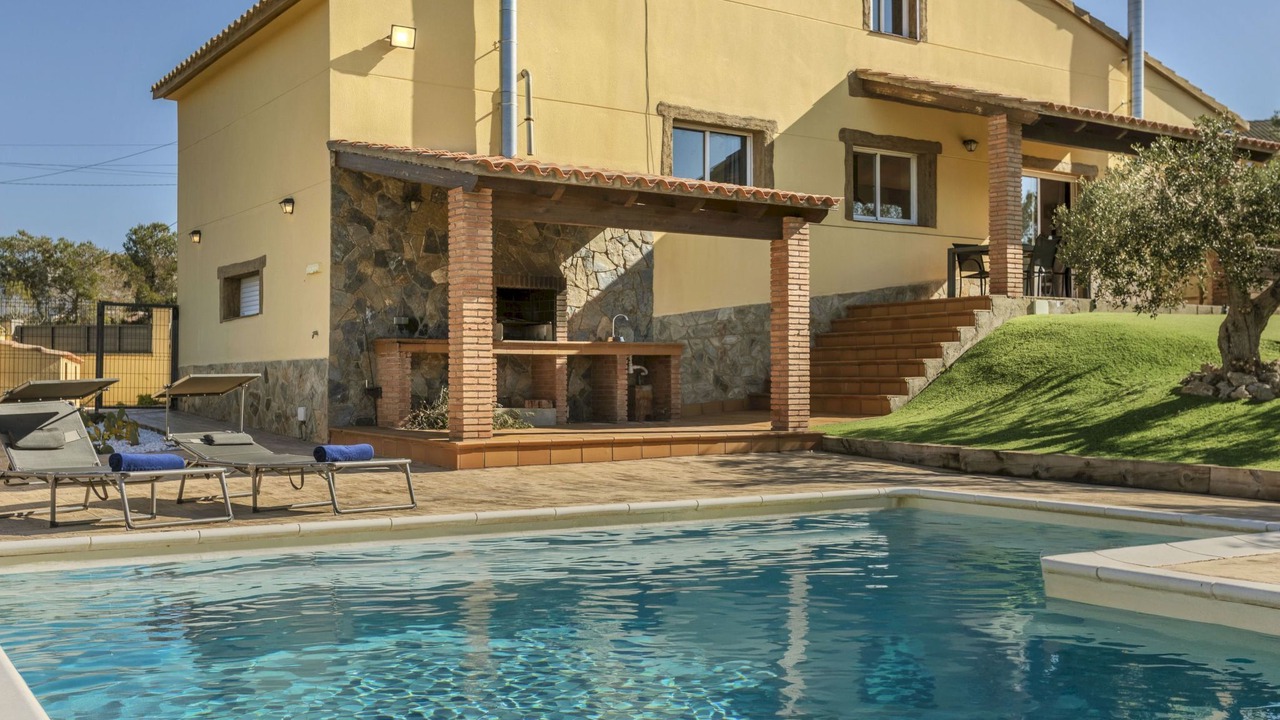 Photo of Outdoor in La Bisbal del Penedes