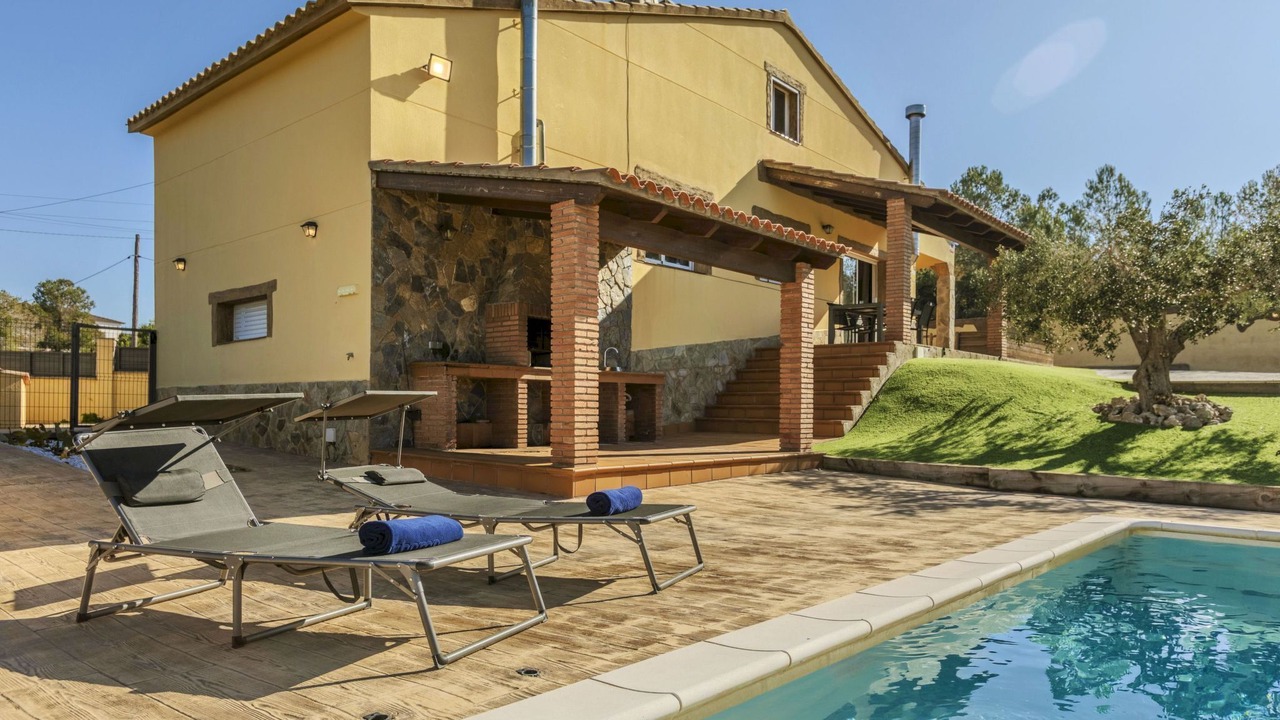 Photo of Outdoor in La Bisbal del Penedes
