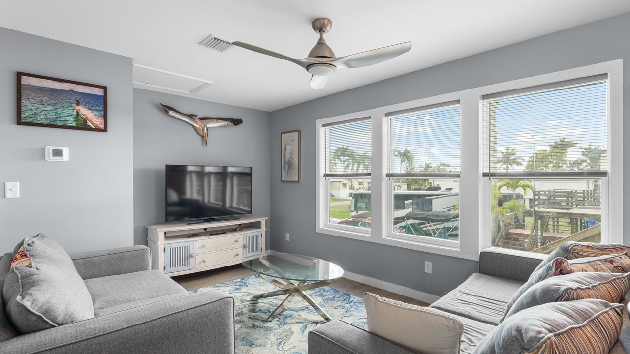 Photo of Livingroom in Plantation Island