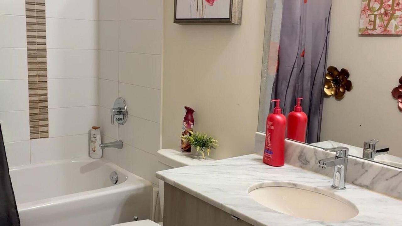 Photo of Bathroom in Downtown Mississauga