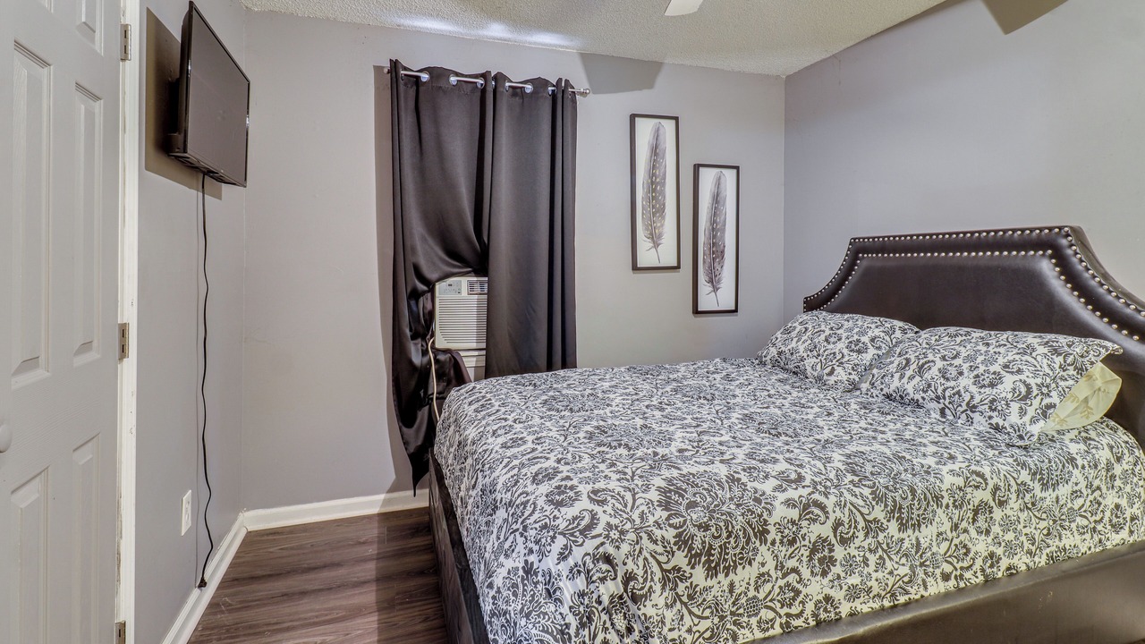 Photo of Bedroom in Fayette County