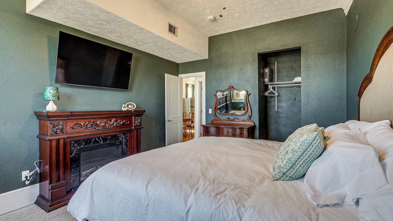 Photo of Bedroom in Chapman