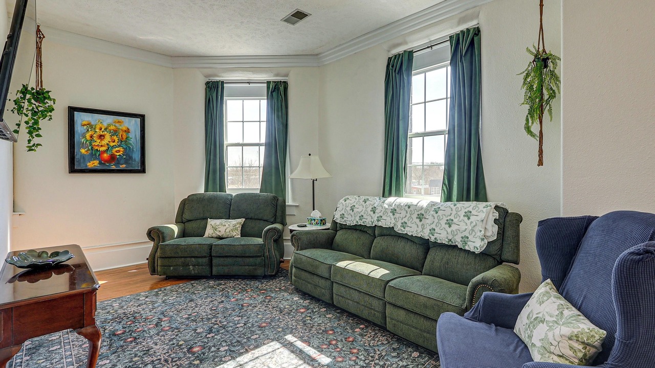 Photo of Livingroom in Chapman