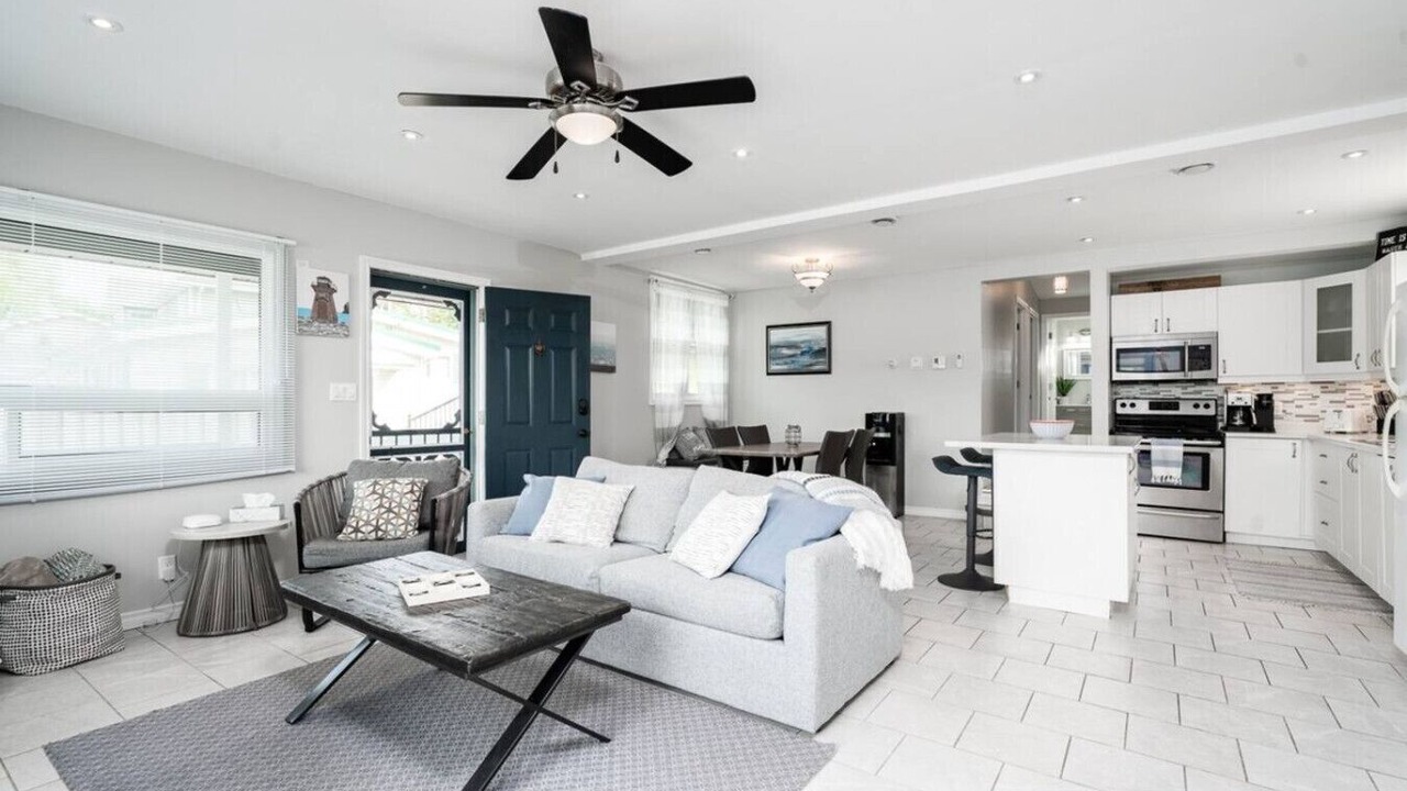 Photo of Livingroom in Brockton