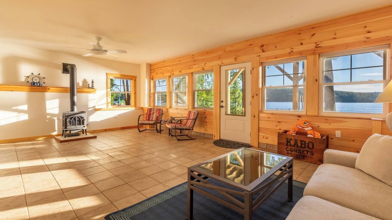 Photo of Livingroom in Barnstead