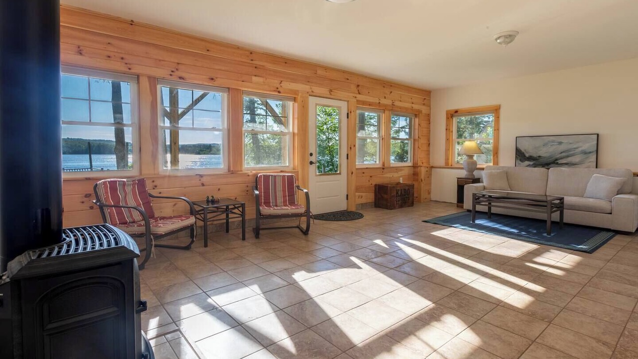 Photo of Livingroom in Barnstead