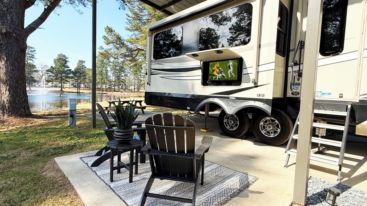 Photo of Outdoor in Redlick