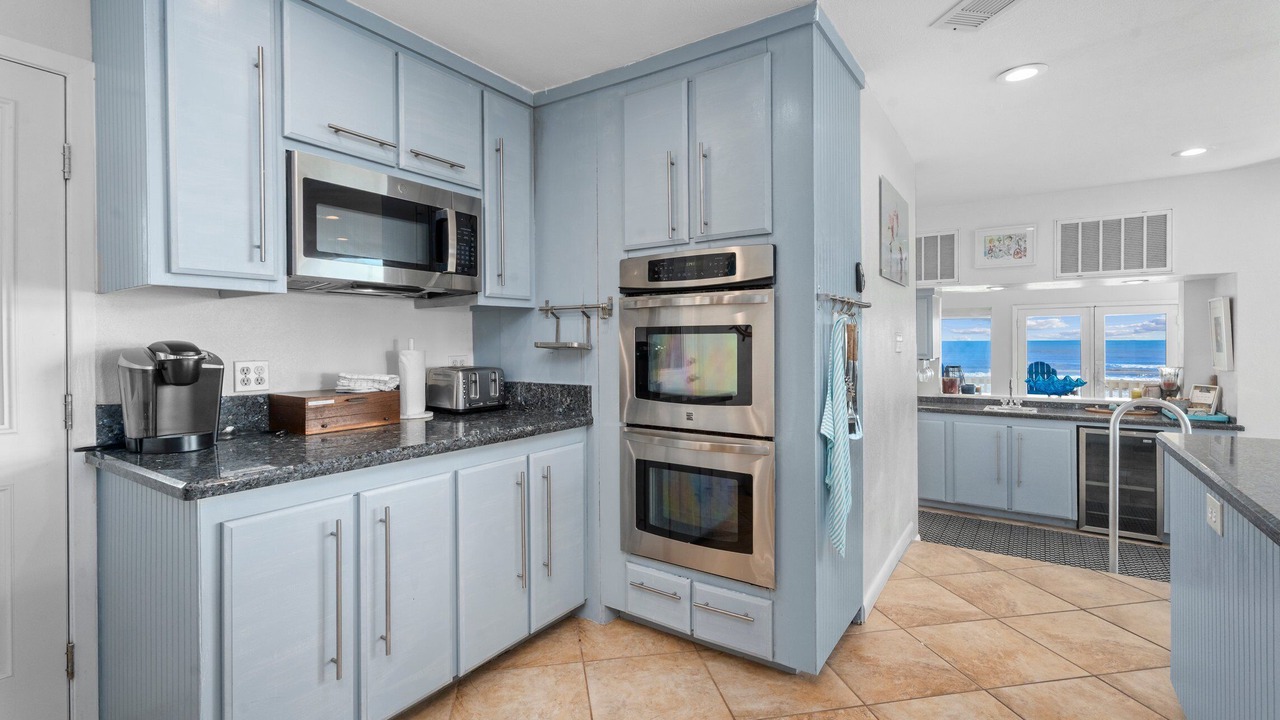 Photo of Kitchen in Bermuda Beach