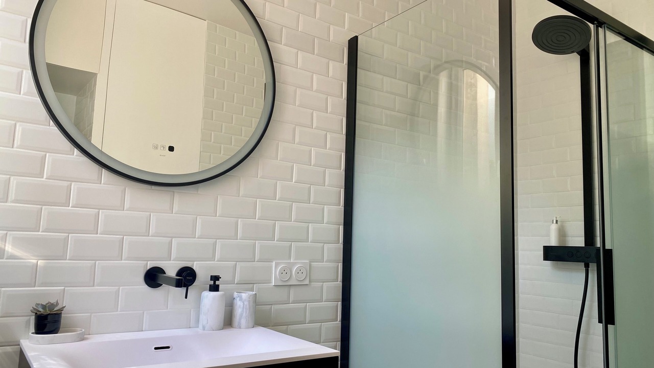 Photo of Bathroom in Vignerons