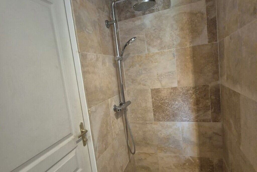 Photo of Bathroom in Chateau-Landon