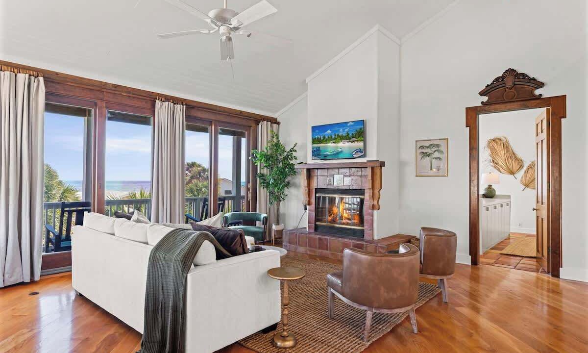 Photo of Livingroom in Atlantic Shores