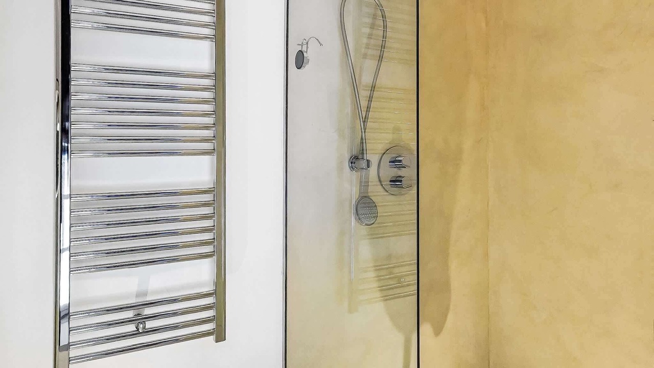 Photo of Bathroom in Les Iles