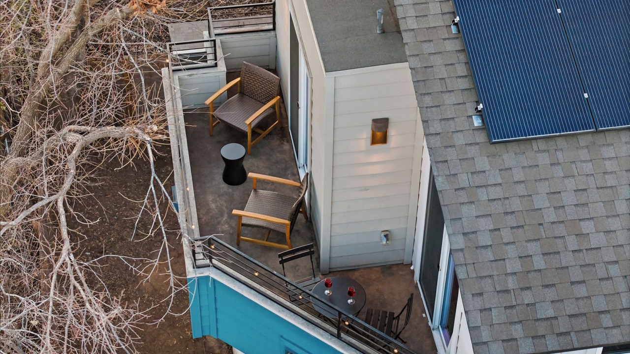 Photo of Patio Balcony in Govalle