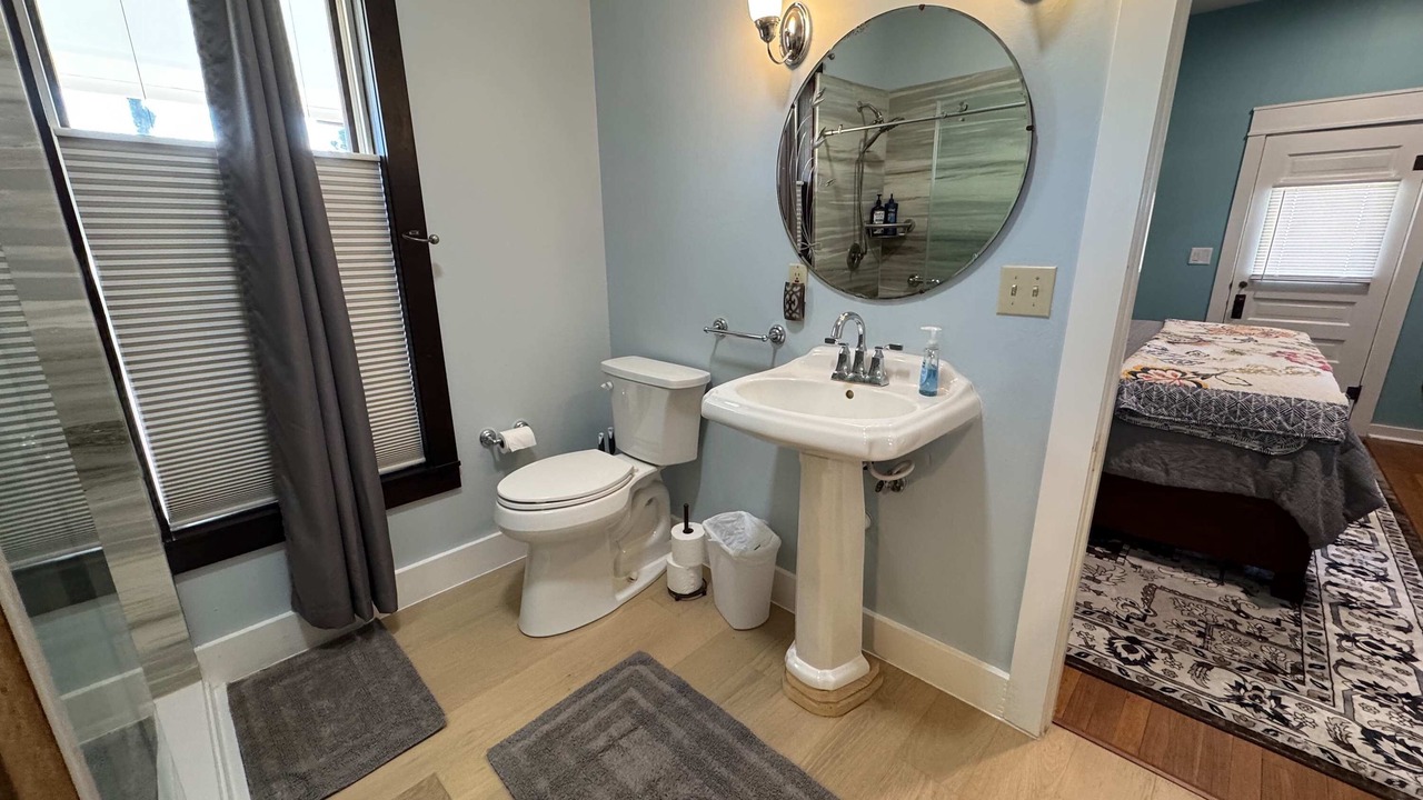 Photo of Bathroom in Marathon
