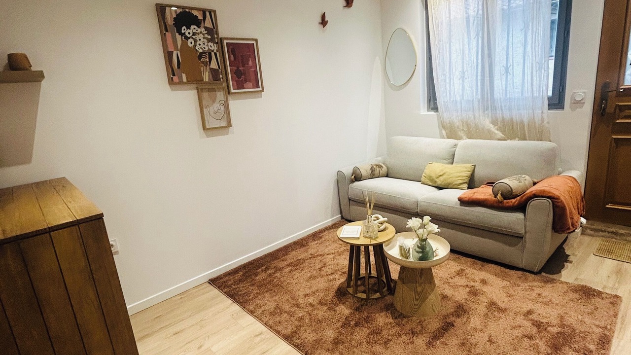 Photo of Livingroom in 16th Arrondissement
