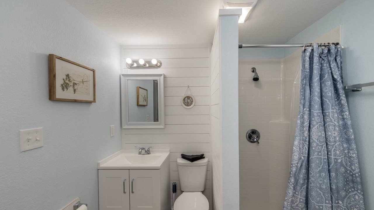 Photo of Bathroom in Maryville